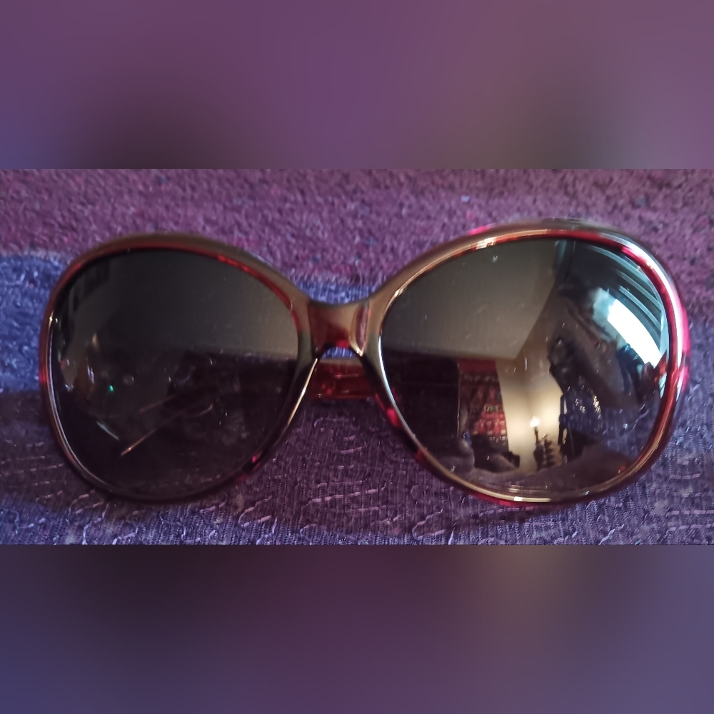 Elegant Black and Brown Women's Sunglasses